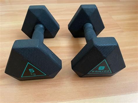 Dumbbell 5kg, Sports Equipment, Exercise & Fitness, Weights & Dumbbells on Carousell