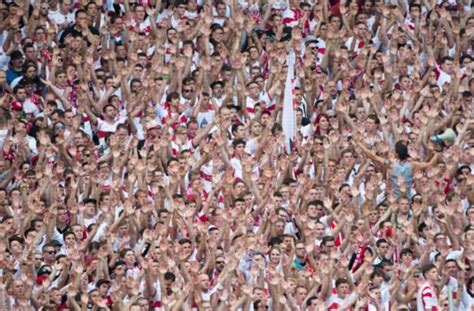 VfB Stuttgart gastiert in München: Mit 6200 Fans zum FC Bayern - VfB ...