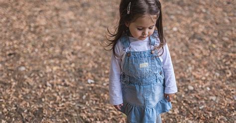 Scared to wee! What to do if your child won't use the potty or toilet