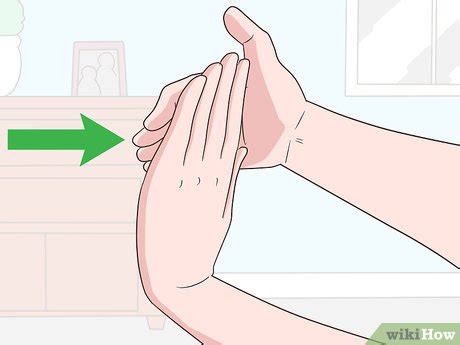 3 Ways to Relieve Hand Cramps - wikiHow