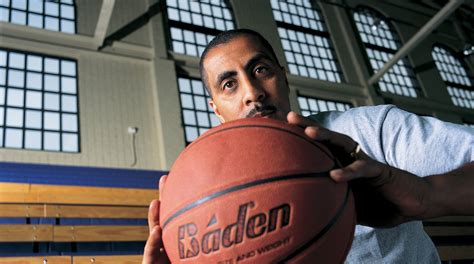 Lorenzo Romar aims to put Husky basketball back on the map | UW ...