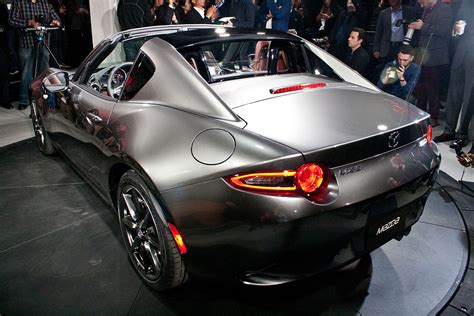 Mazda MX-5 Miata Hardtop Convertible Revealed