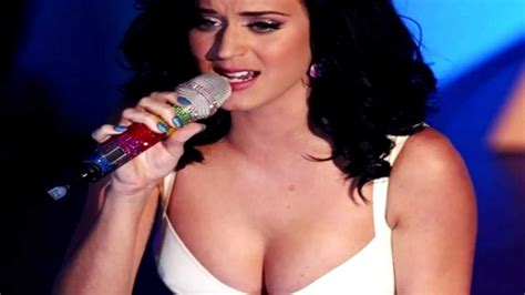 Katy Perry Wide Awake Live Performance Grammy Awards KCA 2012 Nicki ...