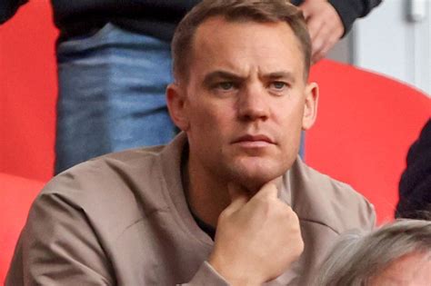 Bayern Munich star Manuel Neuer had three surgeries for cancer last summer - Bavarian Football Works