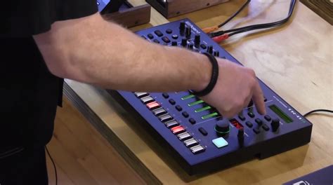 Roland TR-8S In-Depth Demo – Synthtopia