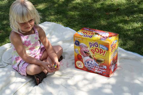 Family Circus: Pig Goes Pop - Toy Review