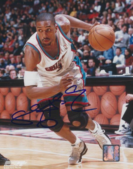 AUTOGRAPHED SHAREEF ABDUR-RAHIM 8x10 Vancouver Grizzlies Photo - Main ...