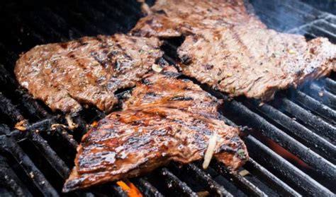 Hacer carne asada contamina más que un automóvil, El Siglo de Torreón