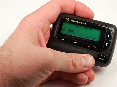 Pager fez sucesso nos anos 1990: relembre o antecessor do SMS e WhatsApp