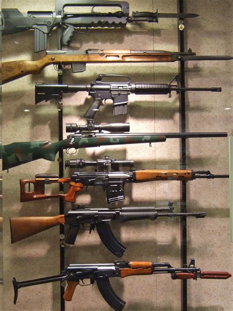 File:Rifles at the National Firearms Museum.jpg - Wikimedia Commons