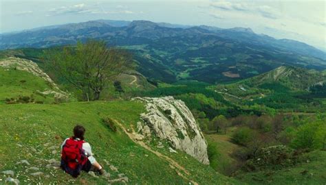 ¿Te gusta caminar por la naturaleza? Comprueba si te pareces al senderista medio en España ...