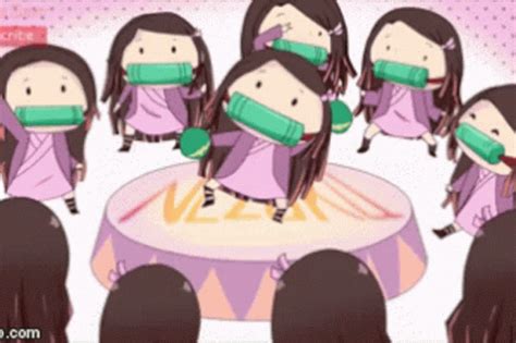 Himouto Nezuko Chan Chibi GIF - HimoutoNezukoChan Chibi Dance - Discover & Share GIFs