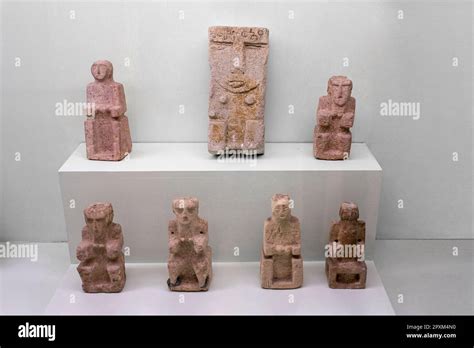 Votive human figure statuettes from the Arabian Peninsula, 4th to 1st century BCE. Ancient ...