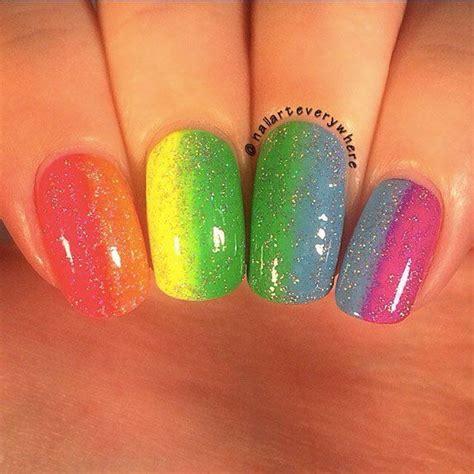 51 Cool and Easy Nail Designs That Anyone Can Pull Off | theFashionSpot Simple Nail Designs ...