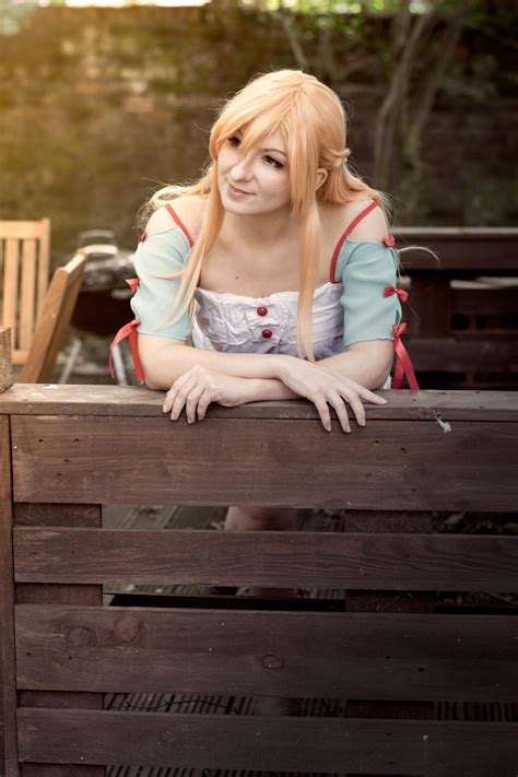 Asuna Yuuki casual cosplay - Alice in Cosplayland