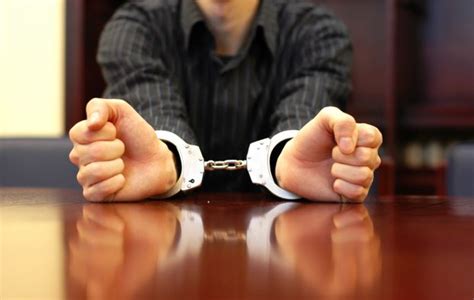 Tips To Pick The Best Criminal Lawyer - Learn Something New