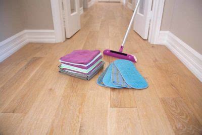 How to Clean Hardwood Floors Without Streaks! - Clean My Space