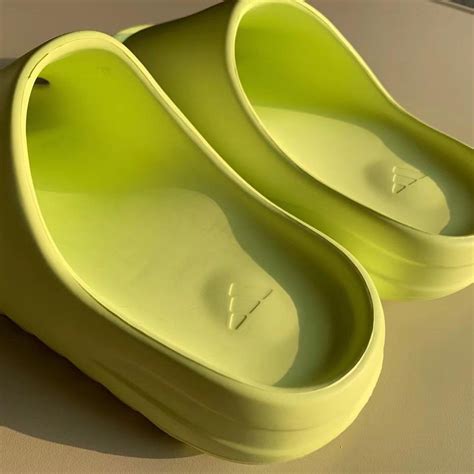 Where to Buy the YEEZY Slide "Glow Green" Restock | HOUSE OF HEAT