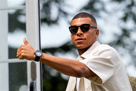 Cameroun : un accueil fou pour Mbappé