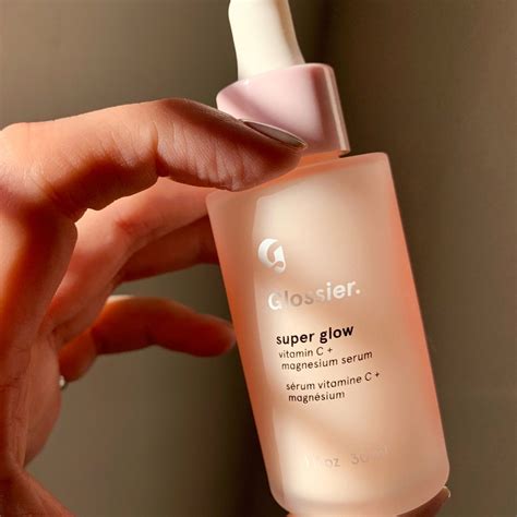 Glossier - Super Glow Vitamin C + Magnesium Serum - Wonders Malaysia