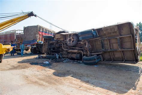 I15 Bus Accident Claims 3 Lives and Injures 18 - Accident News