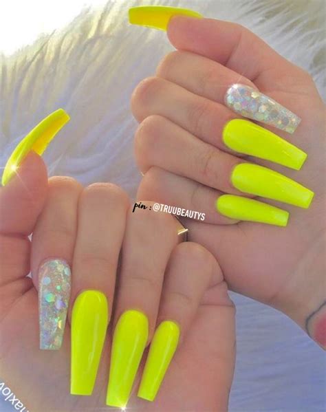 Follow . @trυυвeaυтyѕ for more ρoρρin pins | Neon acrylic nails, Yellow nails design, Neon ...