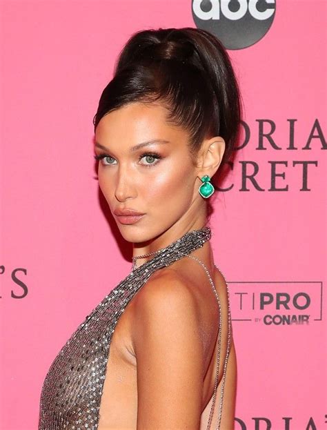 Oval Face Shapes, Oval Faces, Ponytail Hairstyles, Cool Hairstyles, Updos, Bella Hadid Hair ...