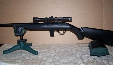 Mossberg Semi auto .22 Plinkster with 4x scope. NEW!!