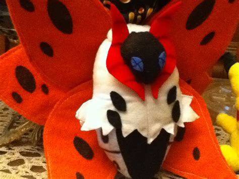 Volcarona plush I made by IgnotusTorch on DeviantArt