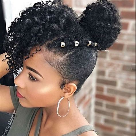 Idée Coiffure : Description Natural hair bun for black women - #Coiffure https://madame.tn ...