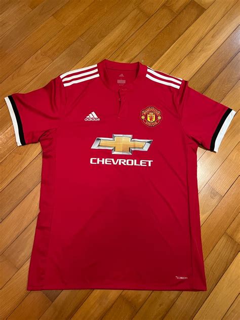 Manchester United Home Jersey 17/18, Men's Fashion, Activewear on Carousell