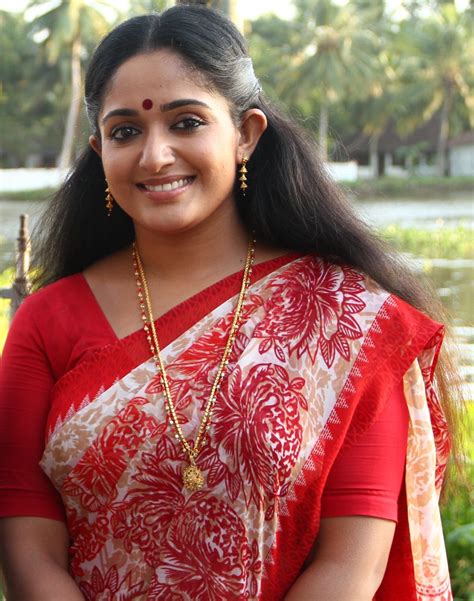 ACTRESS SEXY PHOTOS: Kavya madhavan hot photos in saree