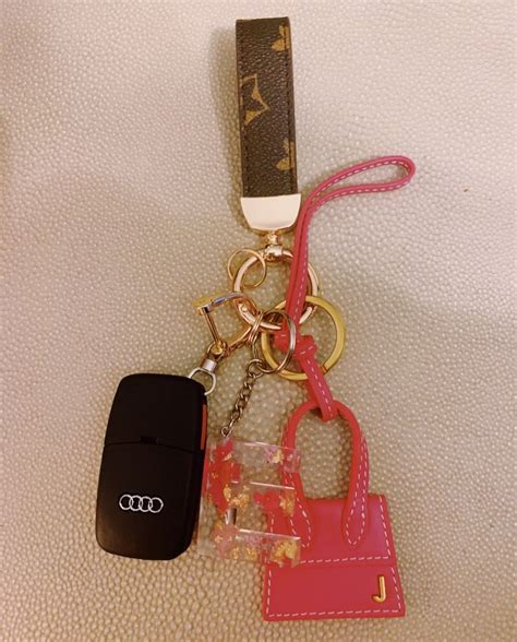 Pin by maria on dream car | Girly car accessories, Car keychain ideas ...