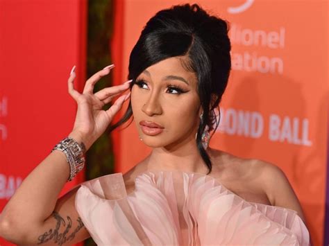 Cardi B apologizes after sparking backlash with Thanksgiving bash | Toronto Sun