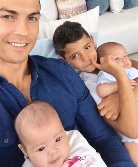 Cristiano Ronaldo children - Be A Beautiful Weblogs Picture Library