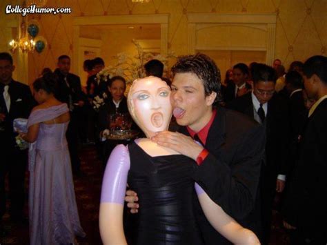 53 Prom Photo Fails That Will Make You Glad You're Not 17 Anymore