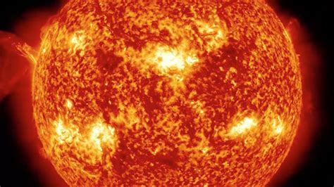 A Close-Up of the Sun - Video - NYTimes.com