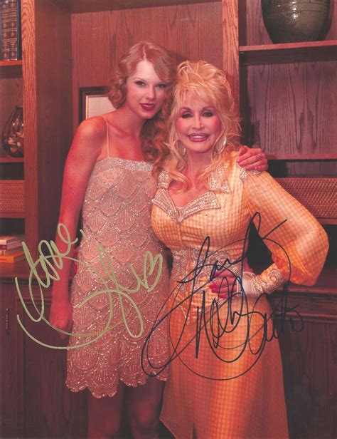 Taylor Swift, Dolly Parton Signed Autographed 8.5x11 Photo With COA. Country | #1817327423