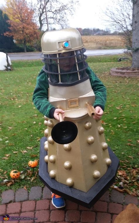 DIY Dr. Who Dalek Costume