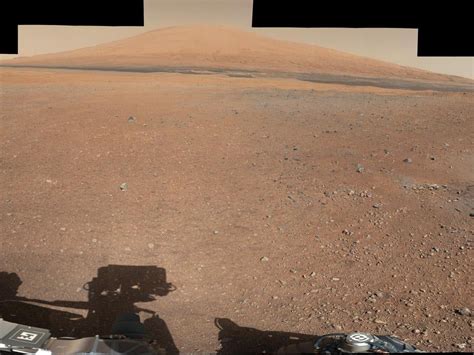 Here's the landing site of the Curiosity rover with Mount Sharp in | Mars Rover Pictures ...