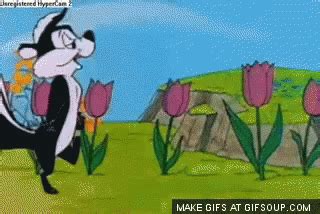 Pepe Le Pew Dead Flowers GIF - PepeLePew DeadFlowers Smelly - Discover & Share GIFs