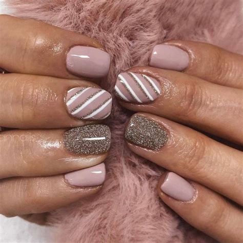 25 Winter Wonderland Nail Designs You Will Love - Social Beauty Club