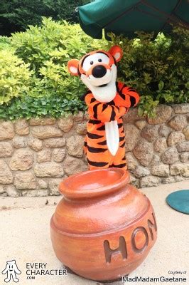 DLP - Meet 'n' Greet with Disney Characters at the Old Mill on EveryCharacter.com