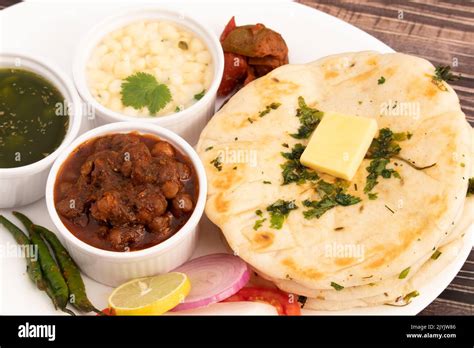 Chole Kulche Also Called Matar Kulcha, Chhole Kulche Is Widely Popular ...