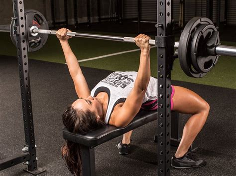 How Wide Should Your Bench-Press Grip Be?