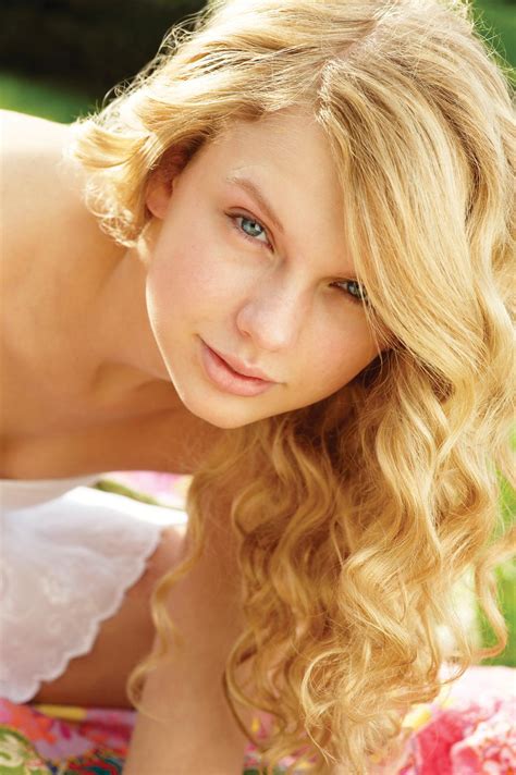 Taylor Swift No Makeup - Homecare24