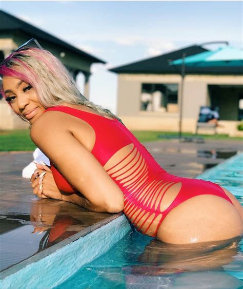 Looks Like Cassper Is Ready To Risk It All For Nadia Nakai's Booty