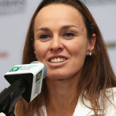 Martina Hingis - Net Worth 2022/2021, Salary, Age, Height, Bio, Family,