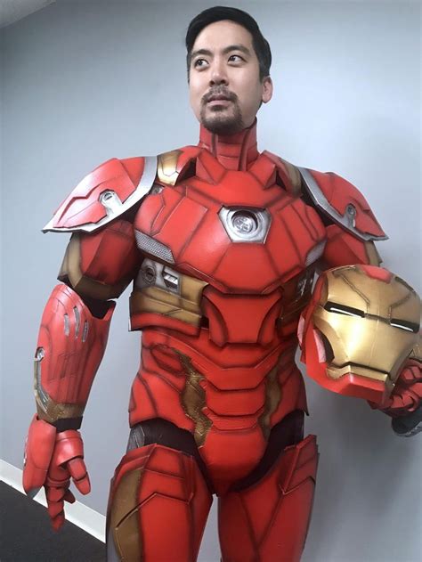 [self] Iron Man Mark XLVI armor #cosplay http://bit.ly/1Pirklu | Iron man cosplay, Iron man ...