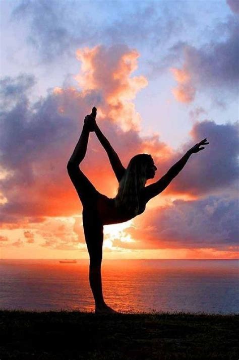 Sunset | Yoga fotografie, Fotografie inspiration, Gymnastik posen